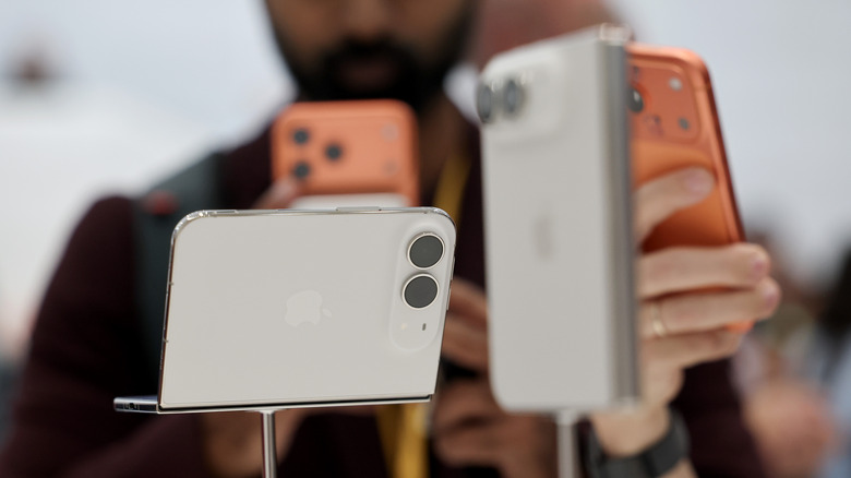 Configurar Handoff entre iPhones mejora la productividad y continuidad laboral.
